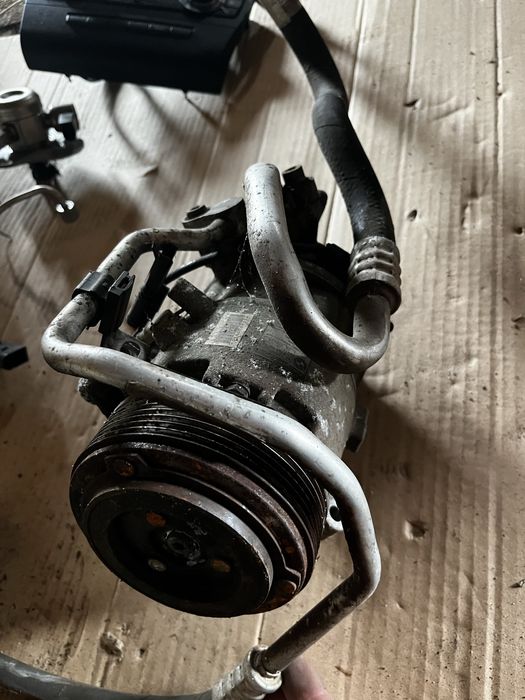 Компресор климатик бмв 320и е90