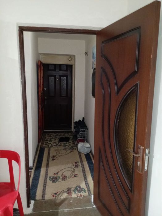 Чирчик 4 м/р 1х сотилади Нархи 22.000$ Бош толов ва паспорт бн Ипотека