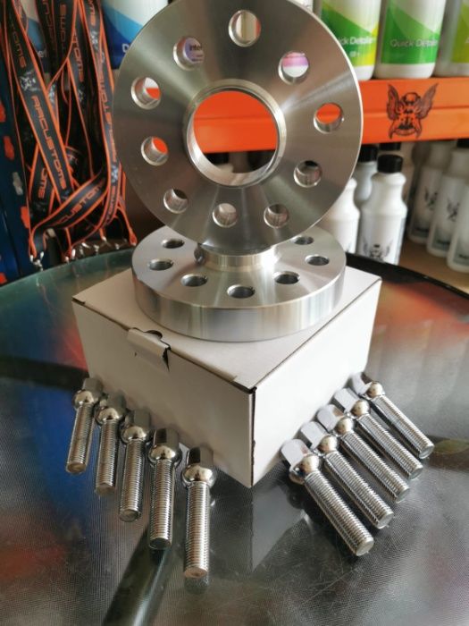 Set Distantiere 20 mm compatibil Vw Golf5 ( 2003-2009)