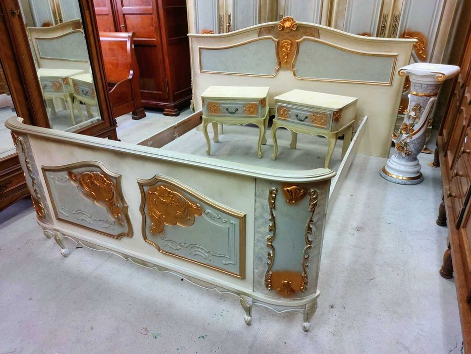 Великолепен комплект спалня в стил "ЛУИ XV"