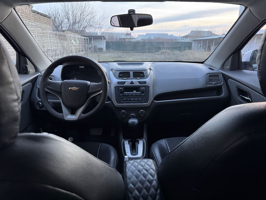 2025 Kobilt gaz chehol polik qoyilgan minishga tayor