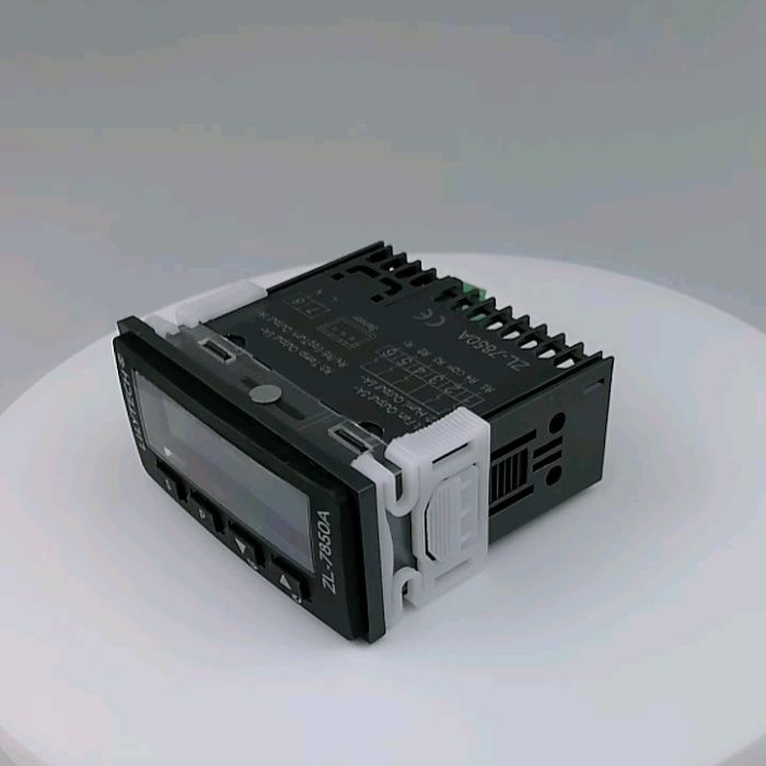 Контроллер температуры и влажности инкубатора Lilytech