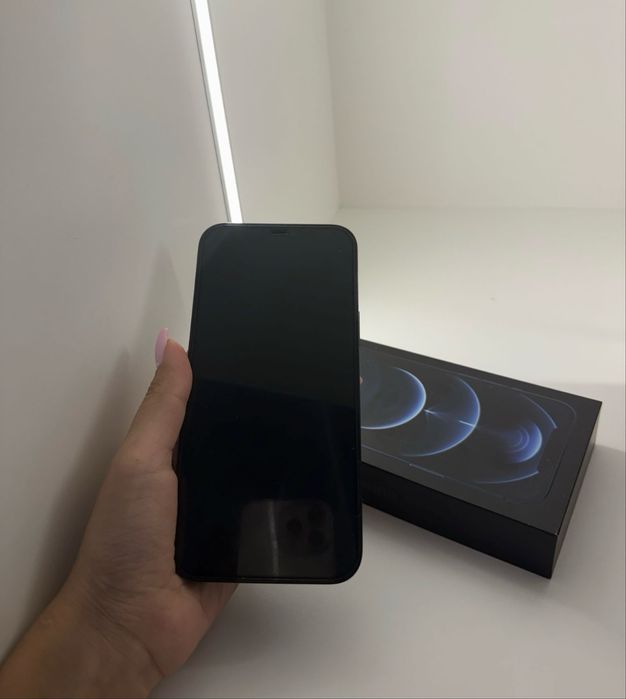 Iphone 12 pro max акб90%