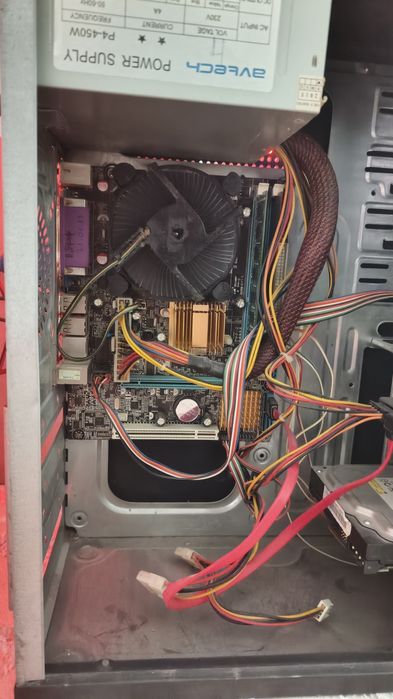 Kompyuter sotiladi arzon narxda yana kelishamiz