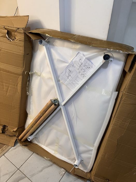 Продам стол 120/80 высота 75