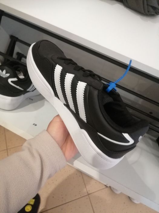 Обувки, маратонки, нови за 20 евро