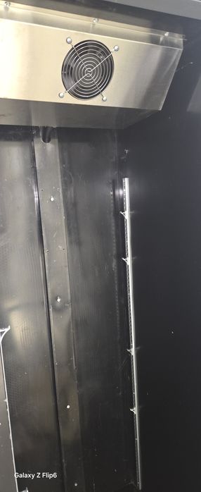 Холодильник витринный