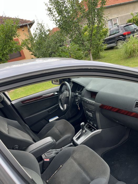 OPEL Astra 2005 — imagine 4
