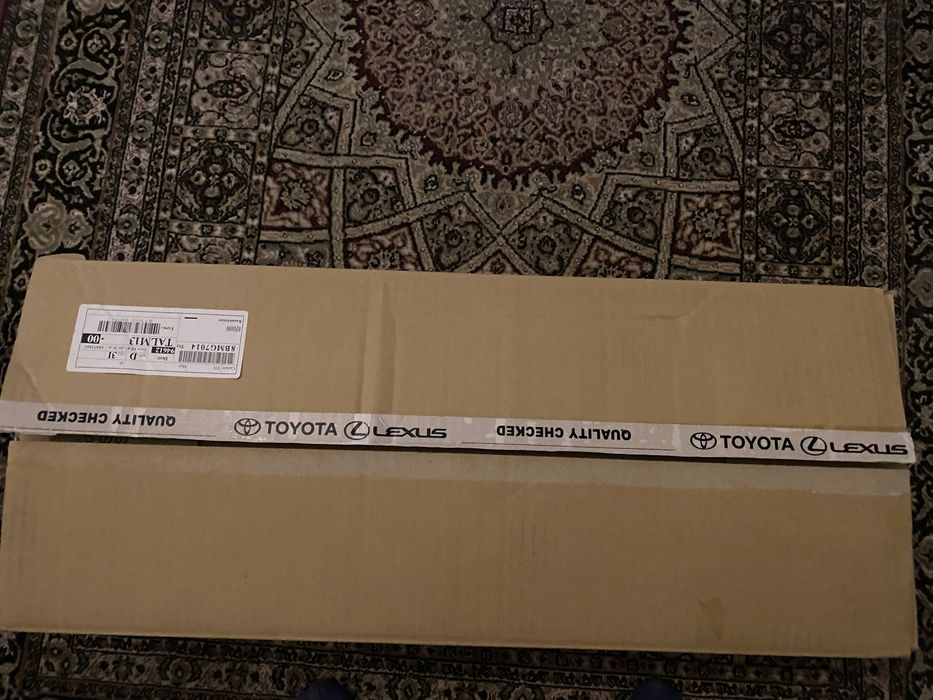 Фары оригинал на рав 4