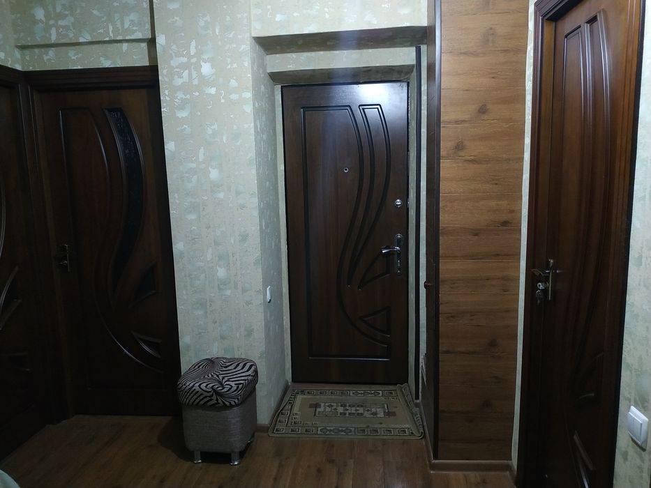 Продам свою квартиру 4/2/4 м. Феруза, Экобазар