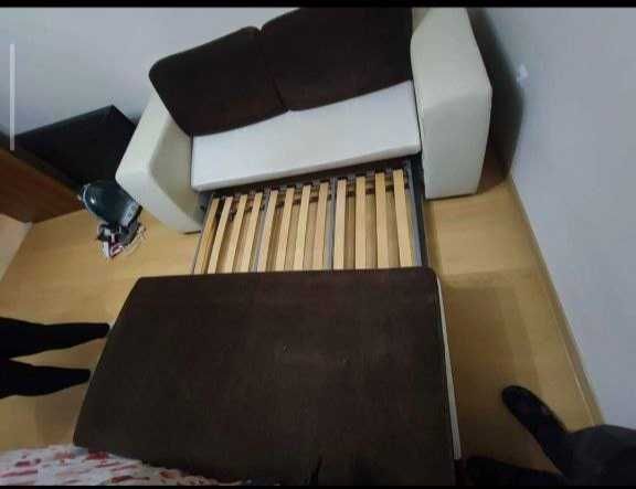 Подарявам холен диван