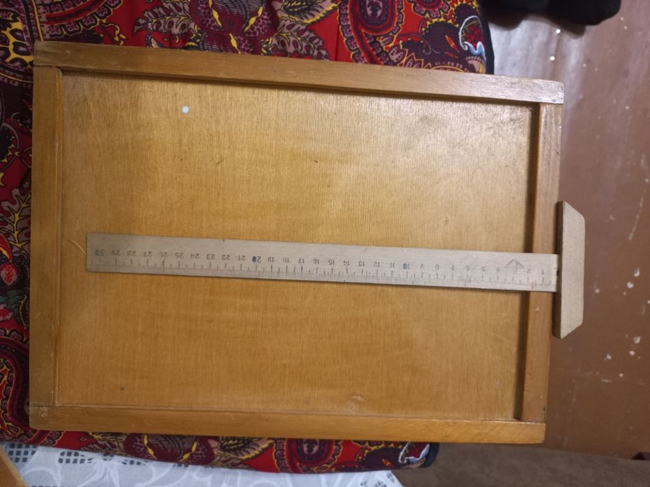 Школьная доска для черчения и рисования