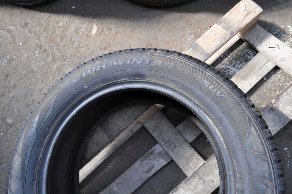 Anvelopa Iarna 255/55 R19 FALKEN Eurowinter HS01 SUV 111V