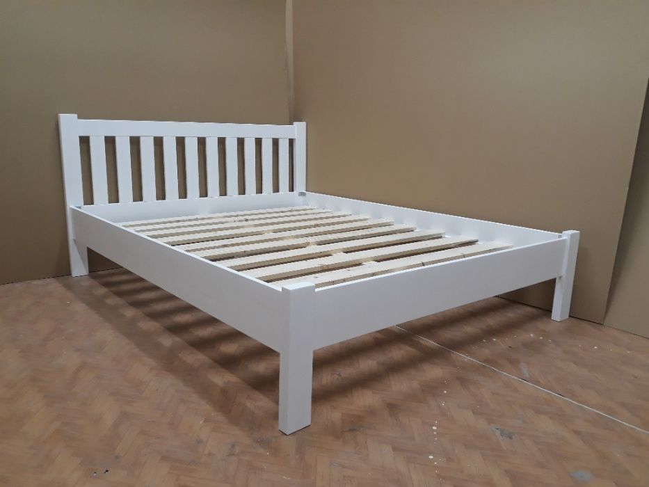 TRANSPORT GRATUIT.Pat din lemn masiv.Cod 203