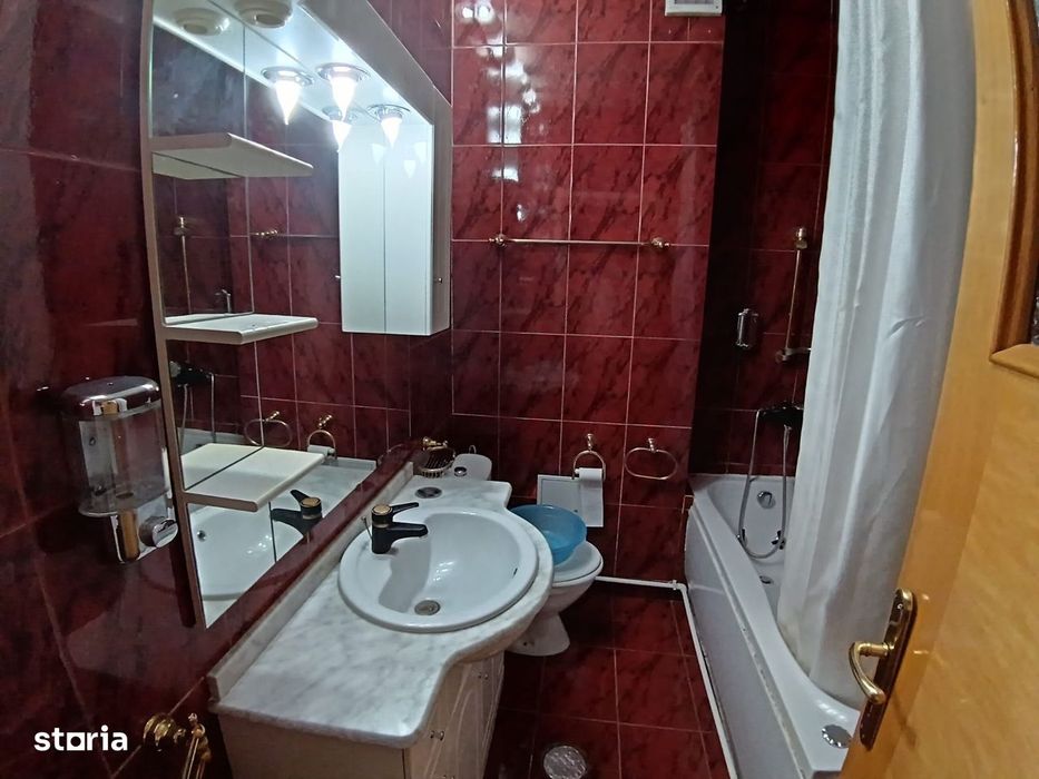 Vanzare 5 camere Batistei