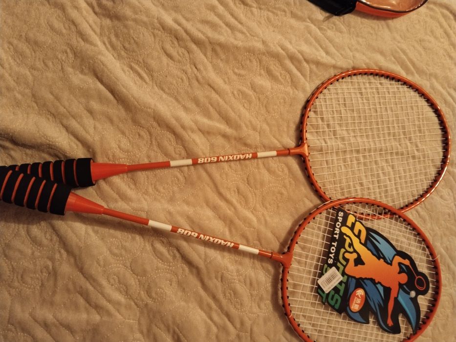 Ракетка для бадминтон