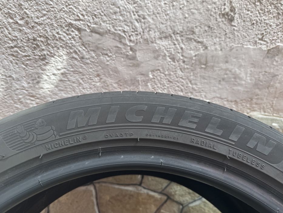 Автомобилни гуми 225 45 18 Mishelin