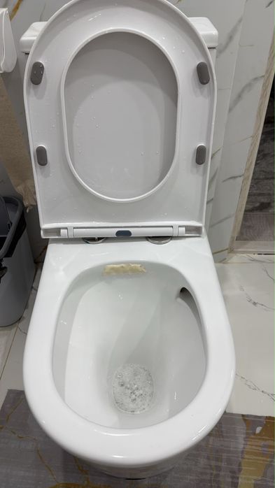 НОВЫЙ УНИТАЗ (нам не подошел размер)
