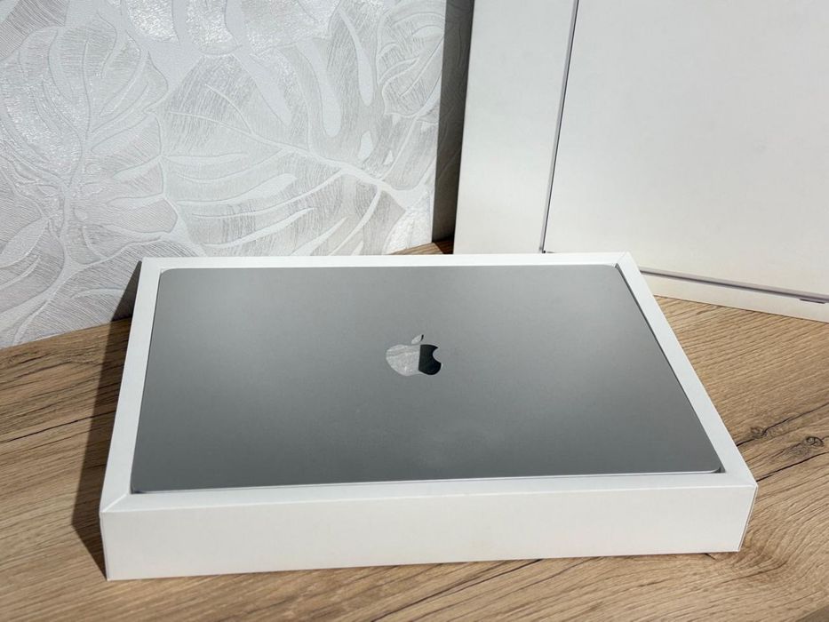 Ноутбук MacBook air 15