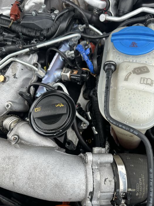 Vand Motor 2.7d cgka audi a4 b8 a5 170.345km