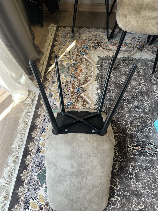 Продам стулья для зала