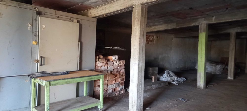 Дава се под наем Склад в Силистра, Промишлена зона - Запад - 300 кв.м за 102 € - Снимка #2