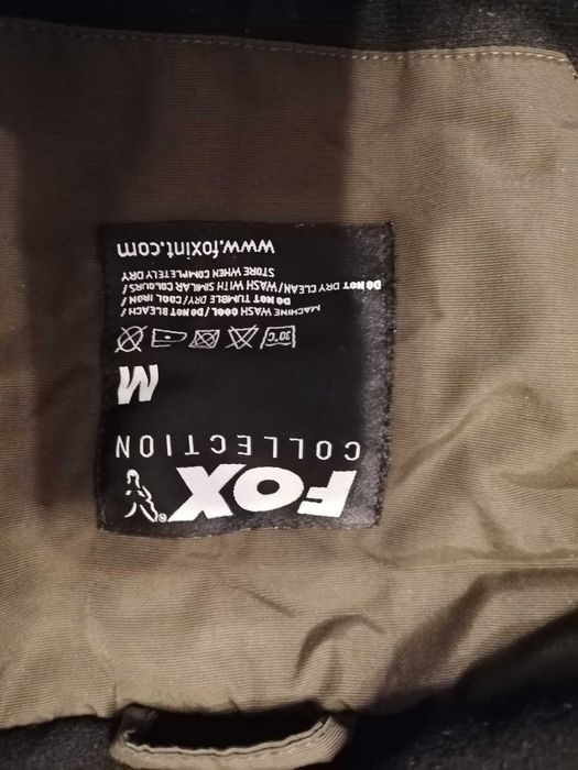 Vând costum de pescuit Fox Wintersuit Camo