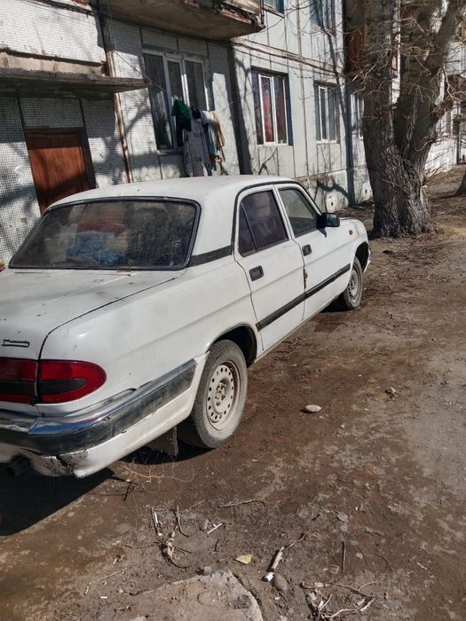 Автомобиль Волга Газ 31105