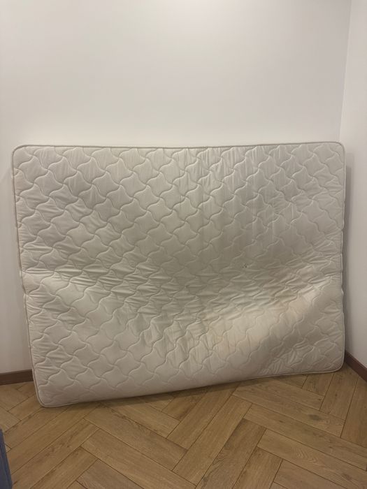 Отдам матрас б/у 160х200