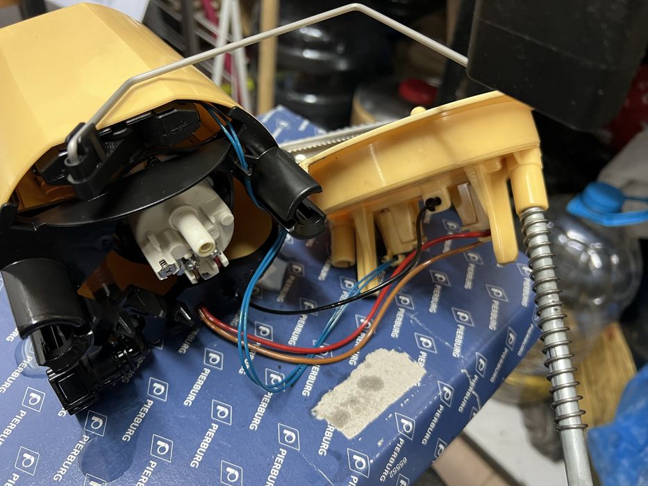 Помпа за гориво BMW X1/БМВ Х1