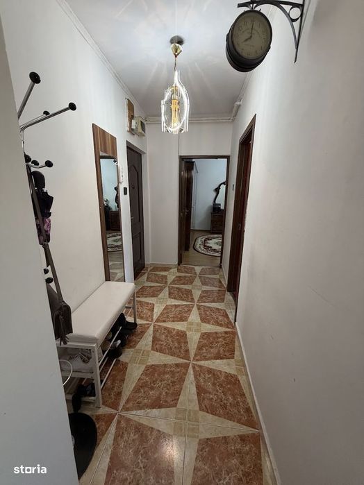 Apartament 2 camere, decomandat, zona Rusca