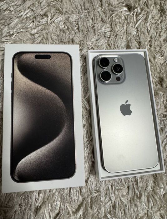 Iphone 15 pro max natural impecabil !