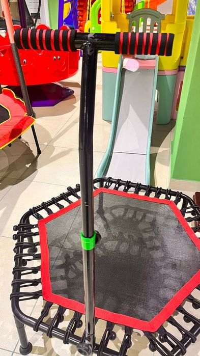 Фитнес батут для джампинга с ручкой