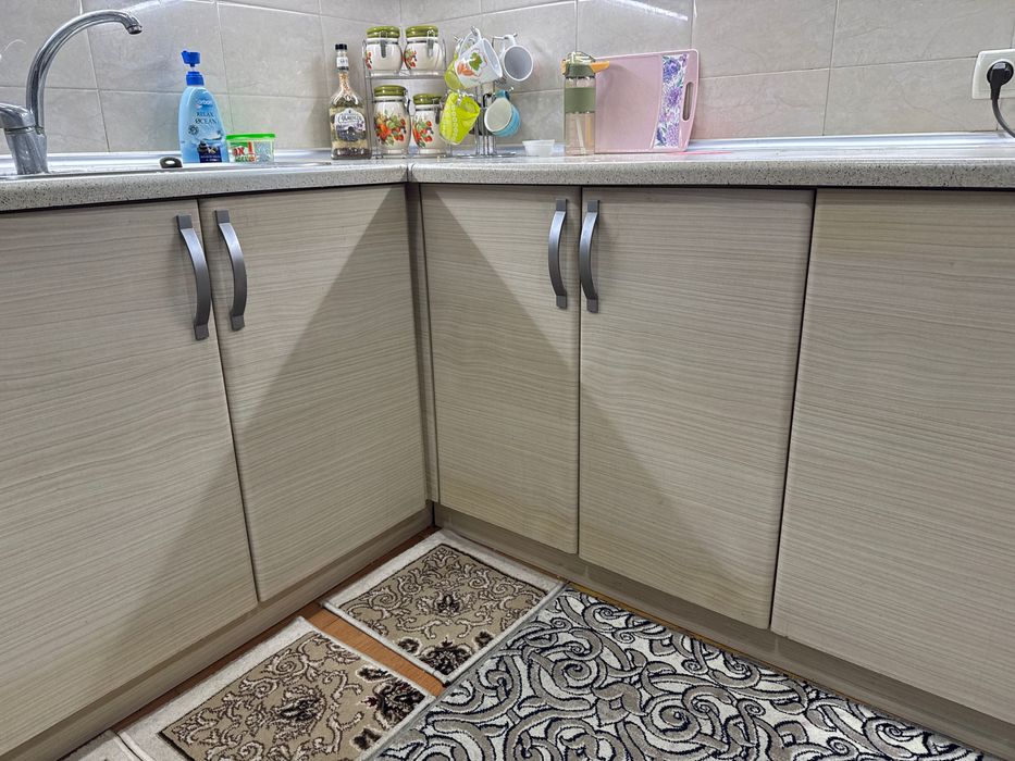 Кухонный фасад и бытовая техника