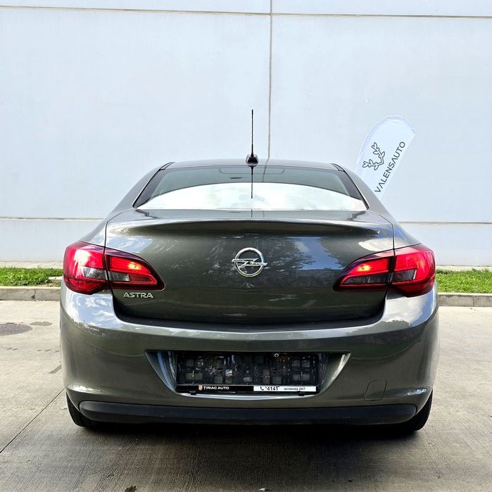 Opel Astra Opel Astra J Sedan 1.6 Benzina + GPL 2018 151.393 KM EURO 6