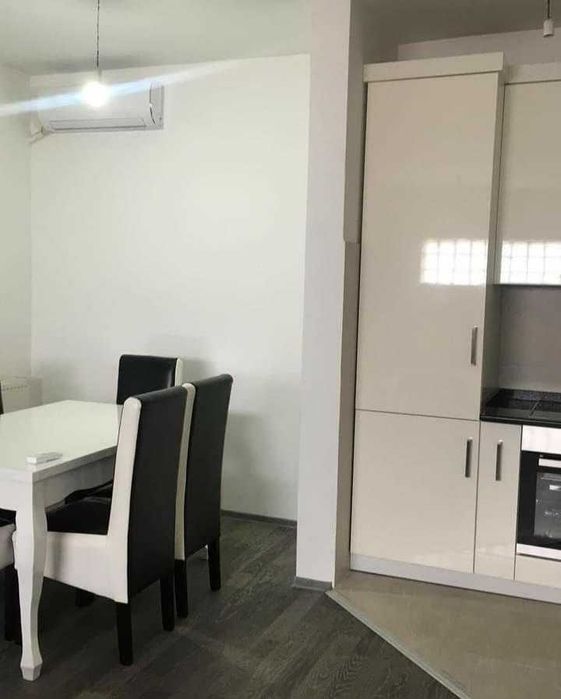 Двустаен имот в кв.Банишора