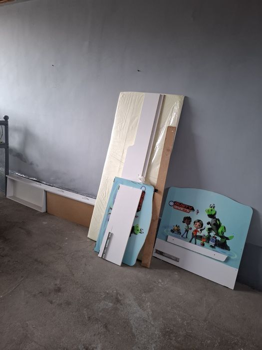 Detiski karavat sotiladi