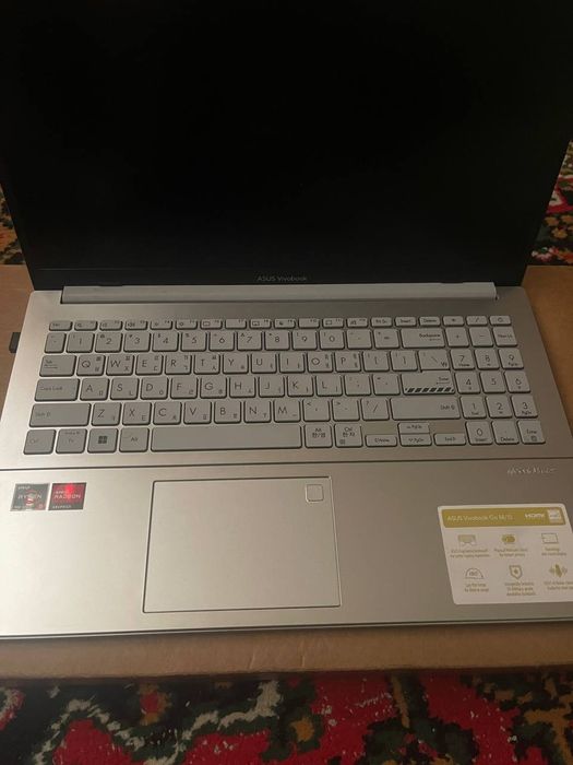 Notebook sotiladi