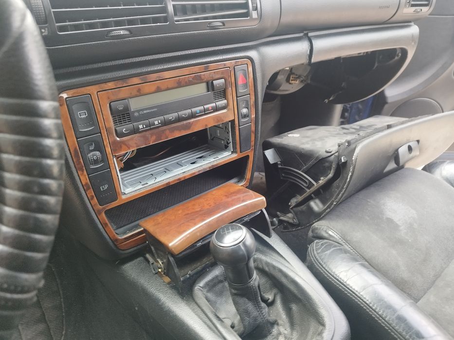 Продавам Пасат Б 5.5  1.9 131 На части