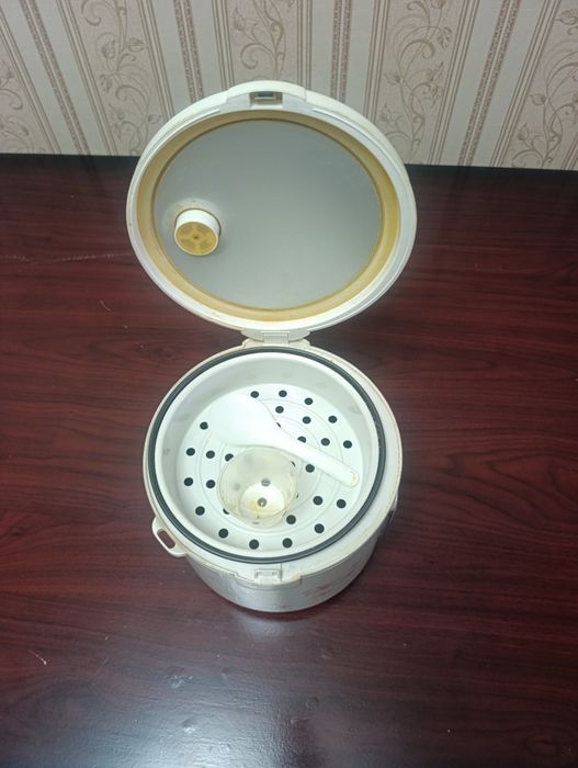 Продается мултыварка