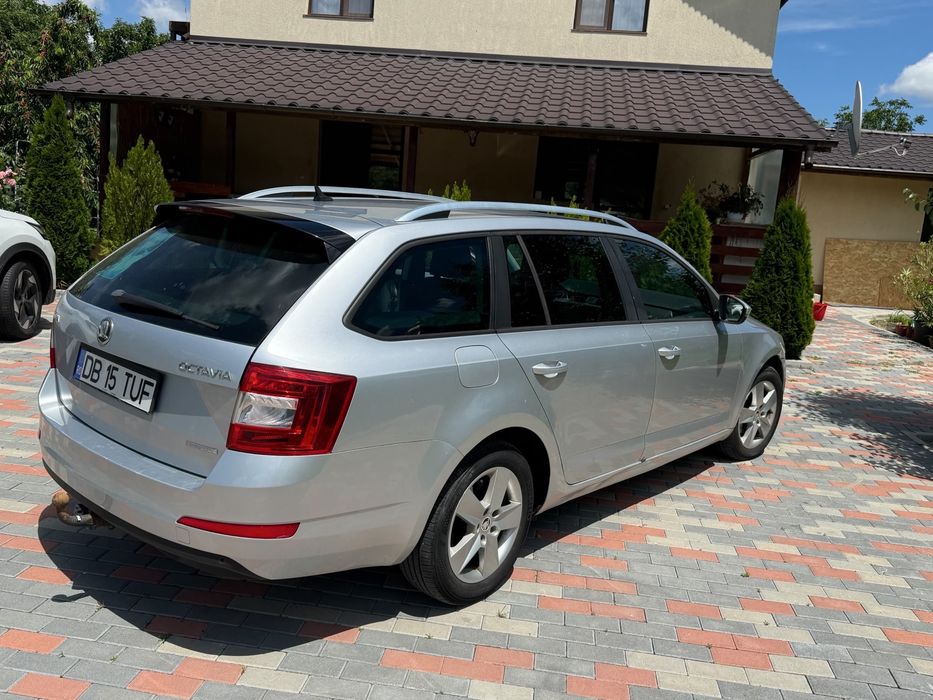 Skoda Oktavia Combi 2014 diesel, manuala
