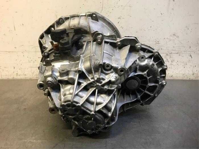 Cutii de viteze Renault Trafic 2-2,3-2,5; 6 Viteze; PF