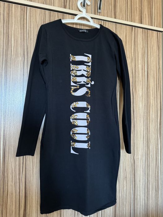 Платье продается