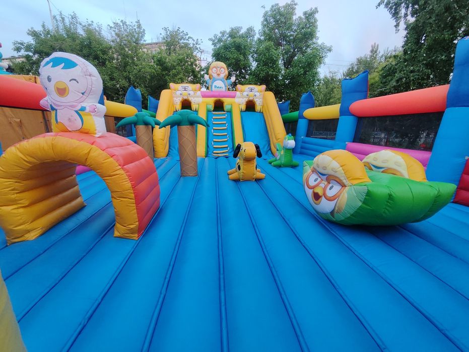 Продам батут Маша и медведь.