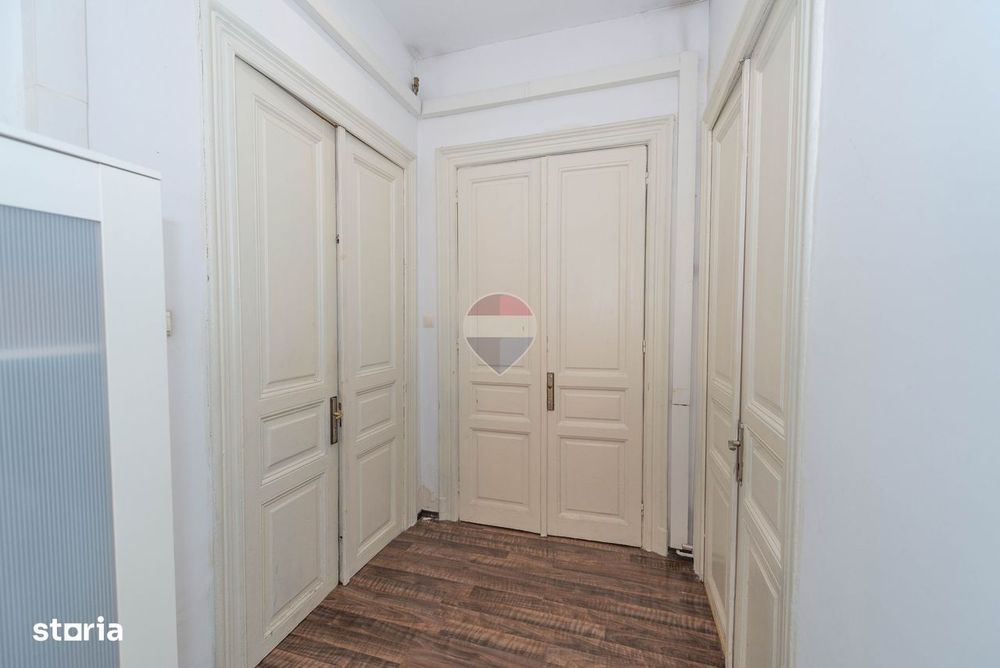 Apartament 3 camere de vanzare, in vila, 83 mp