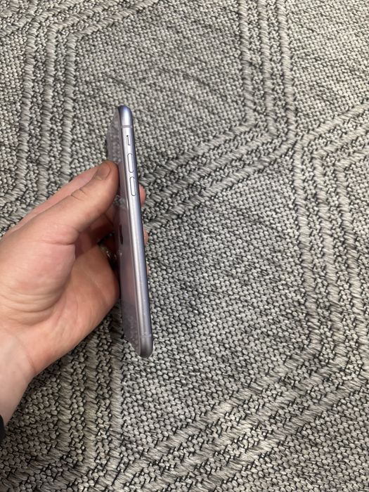 Iphone 11 в живом состоянии