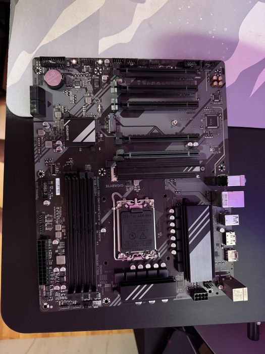Placa de baza Gigabyte B760 DS3H LGA1700