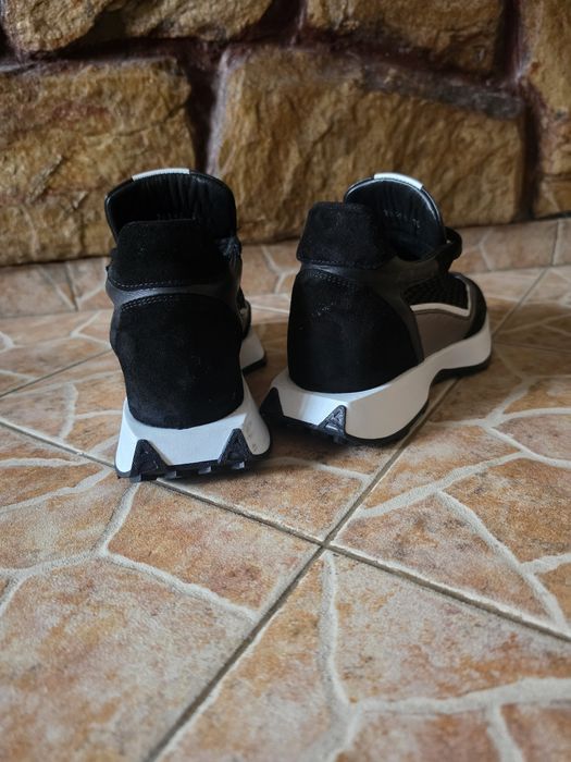 Сникърси на BIANKI