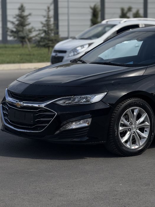 Malibu 2 Premier Yili-2022 AvtoKredit 1 kunda toza moshina