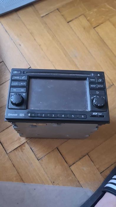 Statie multimedia - navigatie - radio - cd player pt Nissan X-Trail T31 - DEFECTA